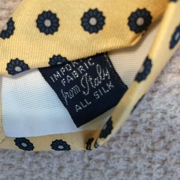 Cambridge Collection Silk Tie - Picture 3 of 4